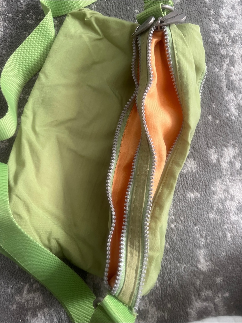 Baggallini Lime Green Crossbody with Orange Lining - Picture 3 of 3
